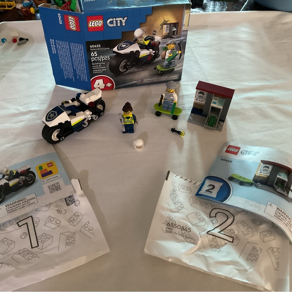 Lego City Police Motorcycle #60455 ~ open to build only~ Complete Set